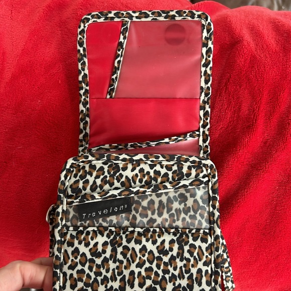 Travelon crossbody - Picture 7 of 11